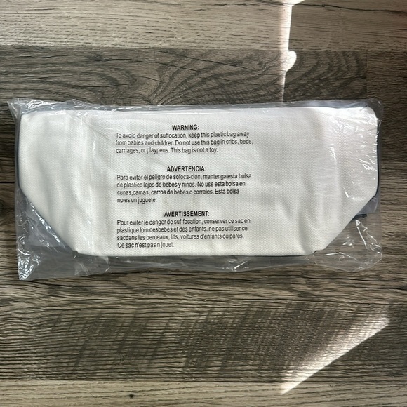 Walter Baker‎ NEW Carly Day Tripper weekend large Tote Bag black/white - Picture 6 of 6